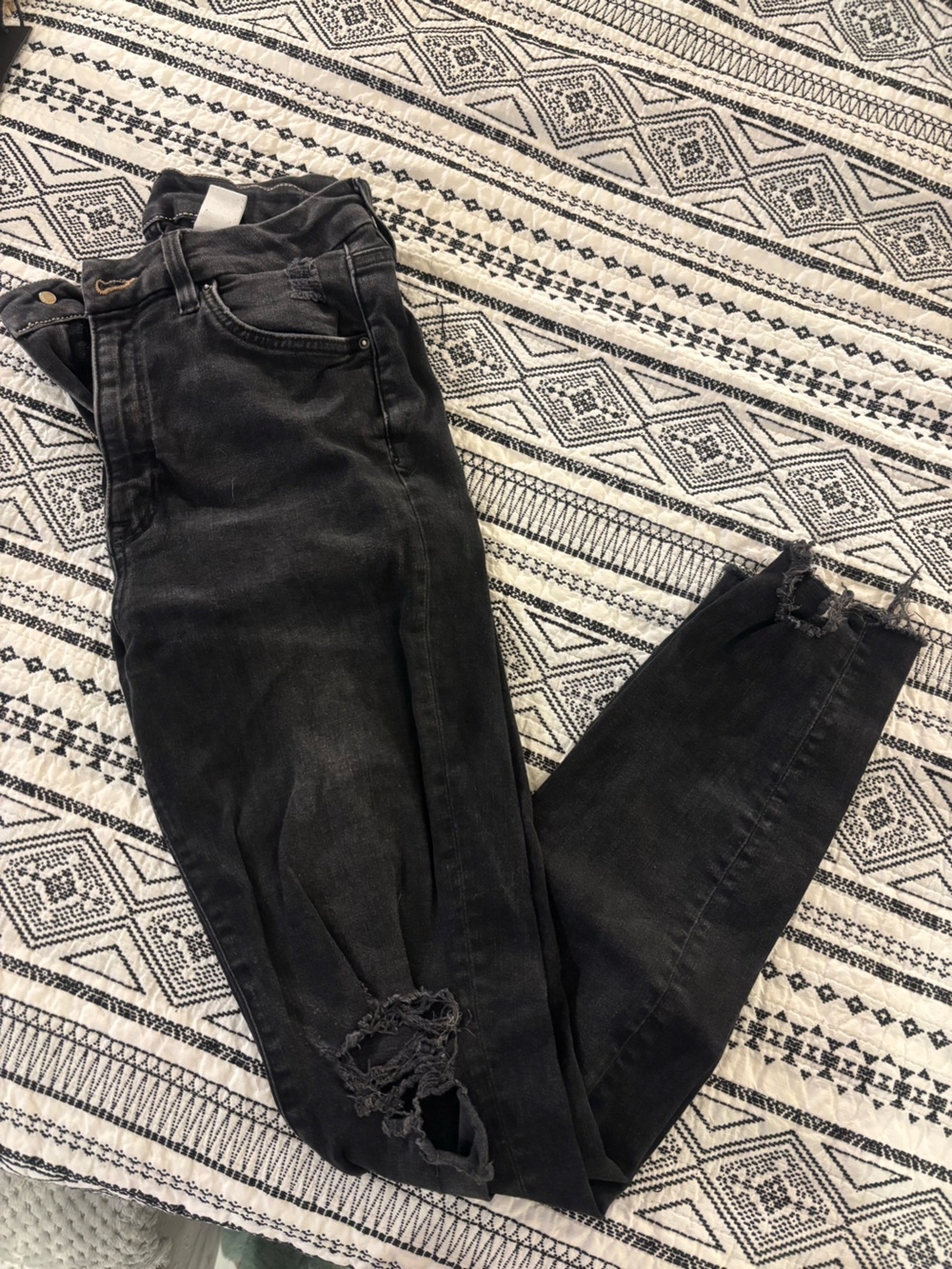 Women's Black High-Waist Stretch Jeans